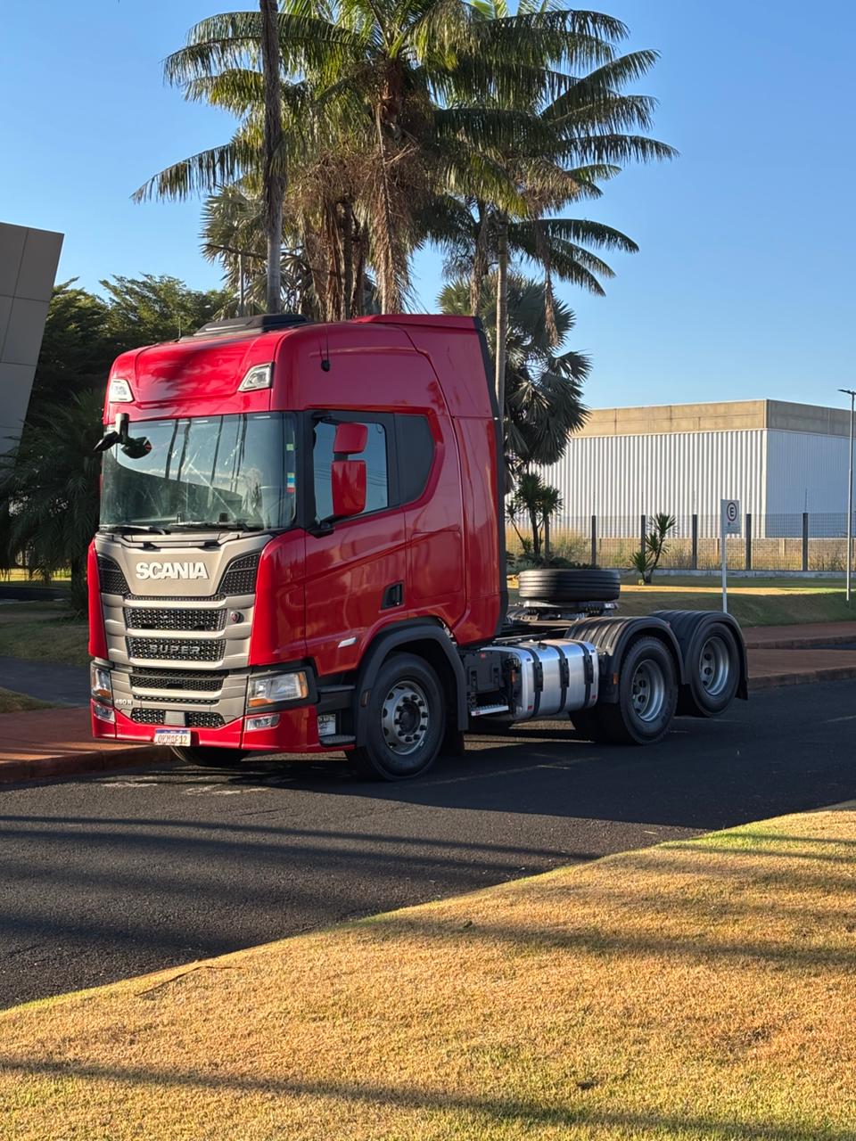 Scania R460 6x2 ano 2024