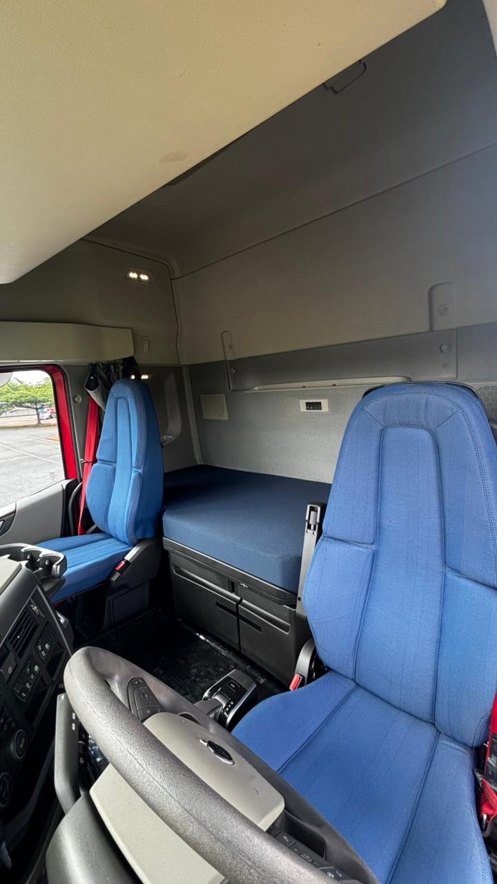 Volvo FH 460 6x2 ano 2024 2025