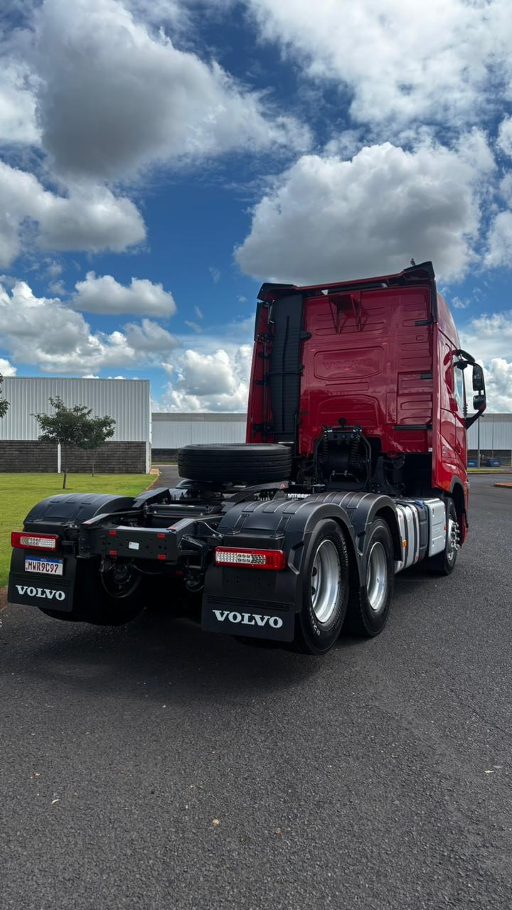 Volvo FH 460 6x2 ano 2024 2025